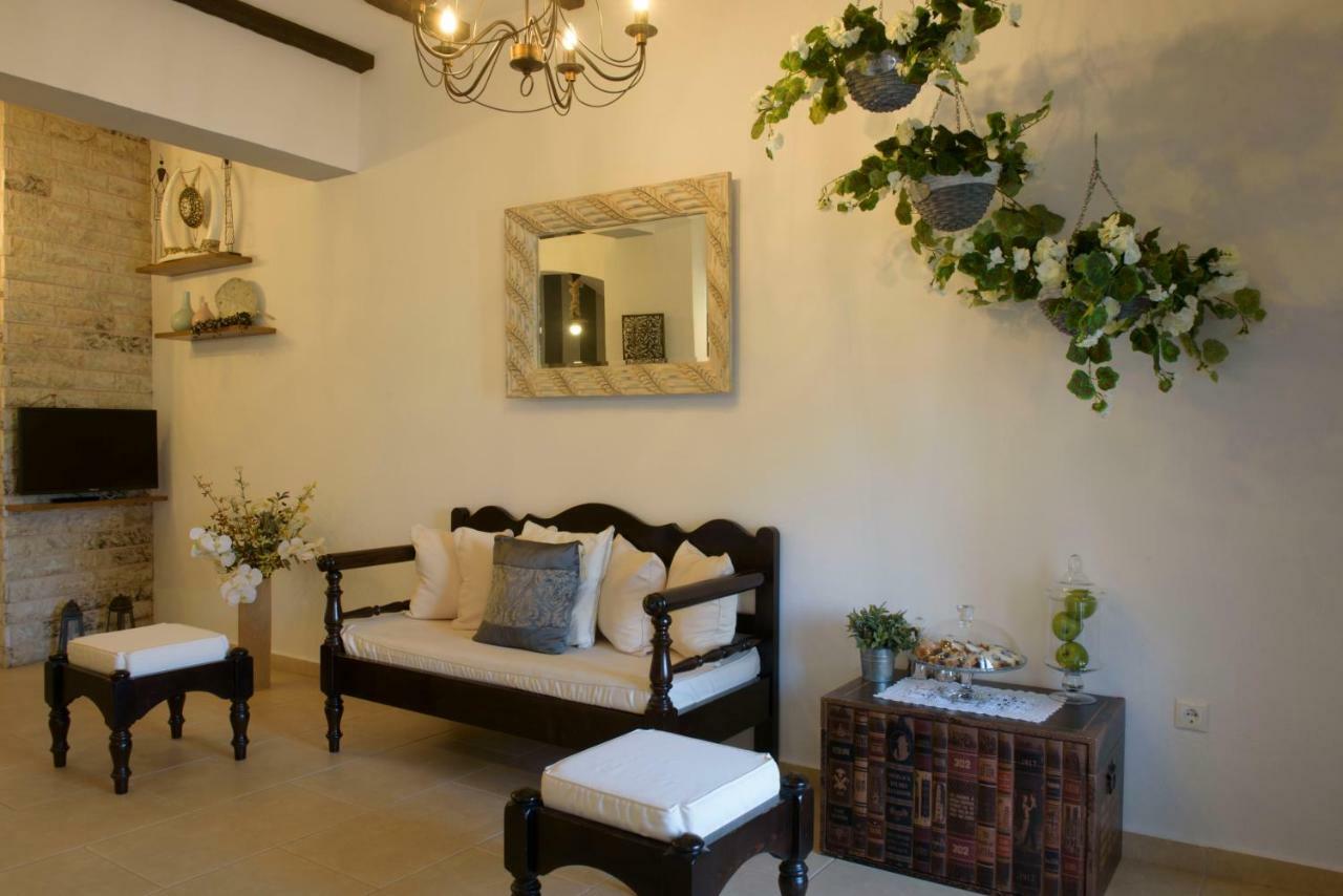 Apart Boutique Giorgos Amolianí Interior foto